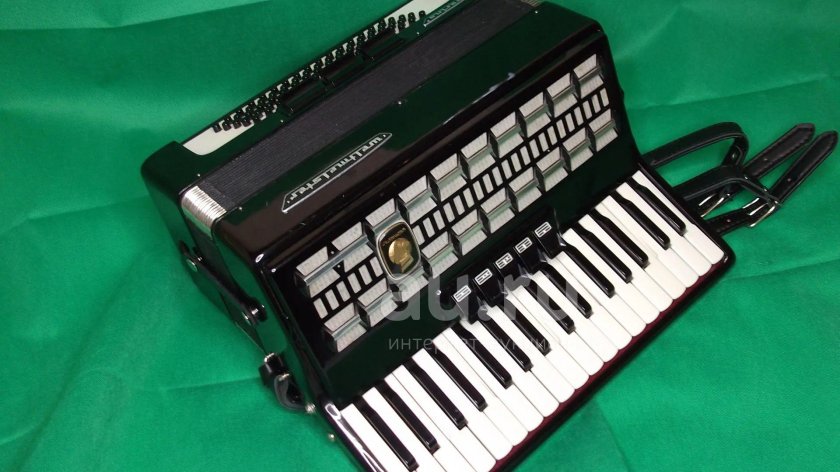 Баян Royal Standard