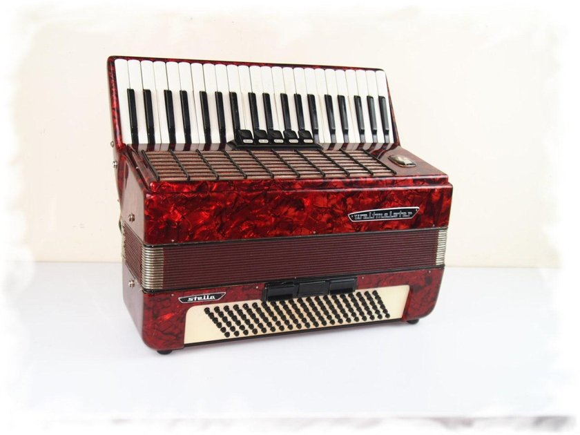 Аккордеон Weltmeister Stella 3/4