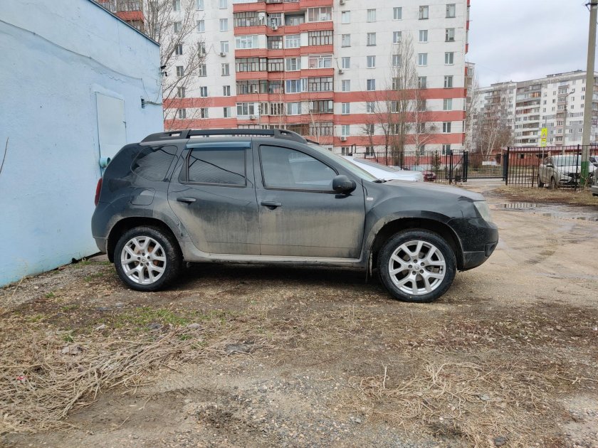 Колпаки на Дастер