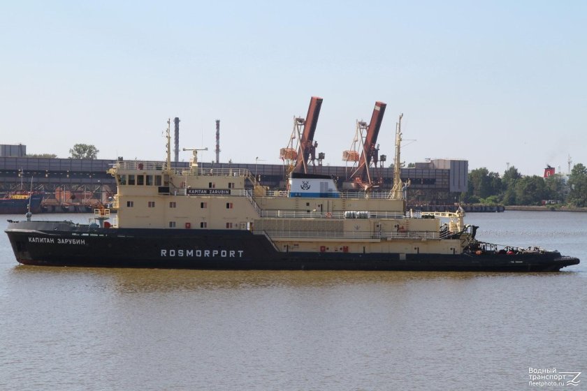 Капитан Зарубин судно