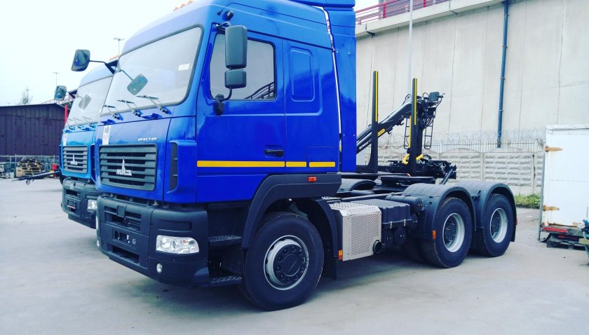 МАЗ-6430e8-520-020