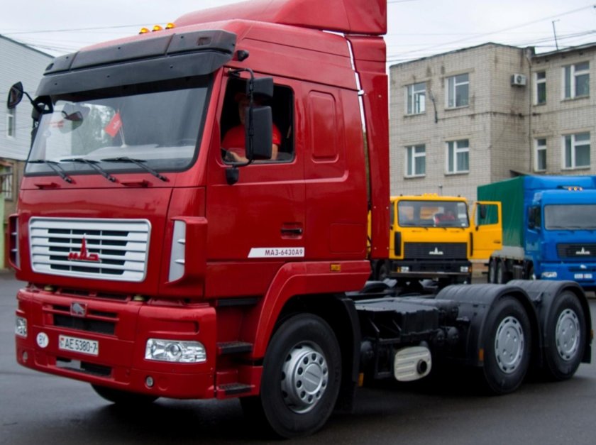 МАЗ-6430 седельный