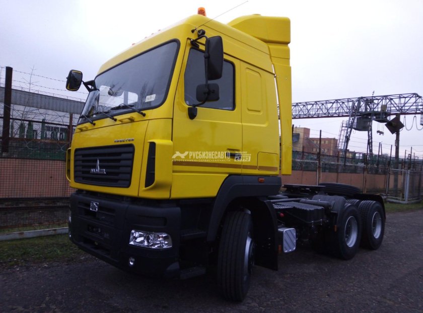 МАЗ 6430 тягач