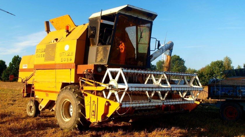 Комбайн Сампо 2075