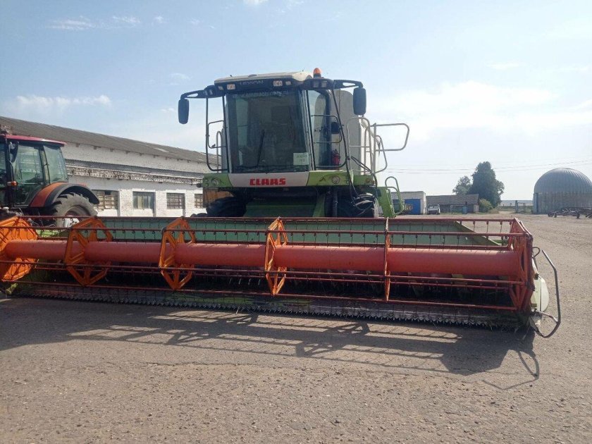 Новый сельхоз комбайн