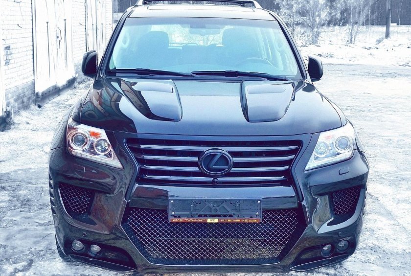Lexus LX 570 Invader