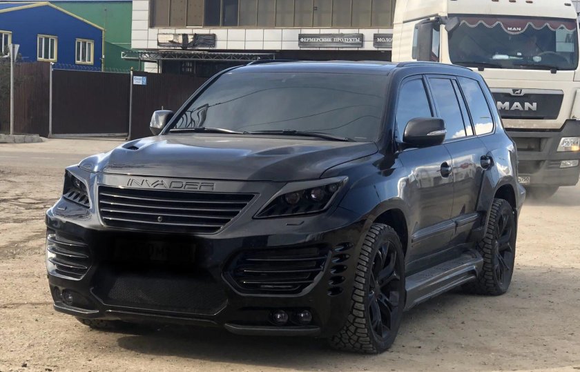 Lexus LX Invader