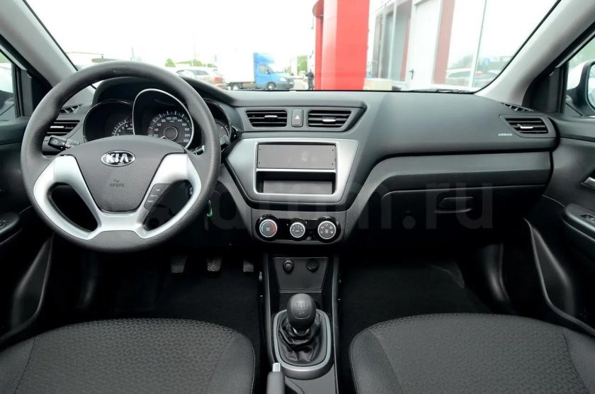 Kia Rio 1.4 MT, 2012,