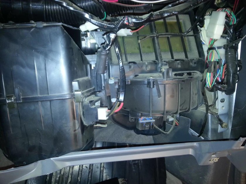 Моторчик печки Дервейс Аврора