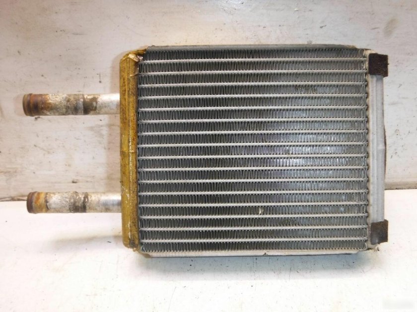 Радиатор отопителя Мазда Бонго Френди