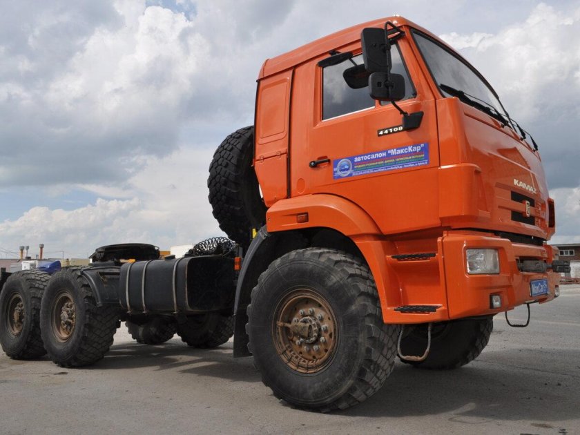 КАМАЗ 44108-24 тягач седельный