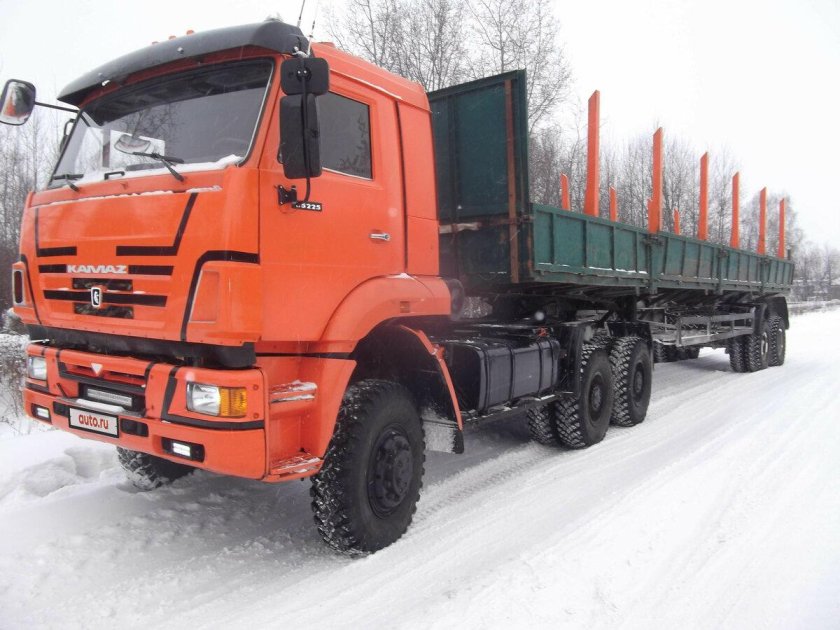 КАМАЗ 65225 тягач