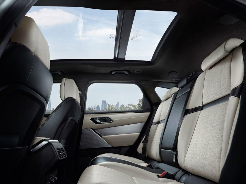 Range Rover Velar 2020 салон задний