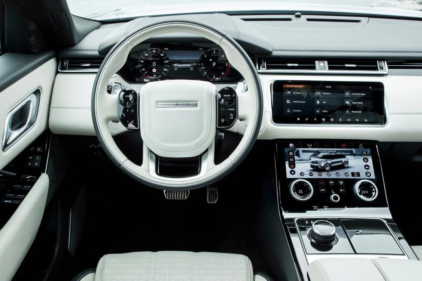 Range Rover Velar салон