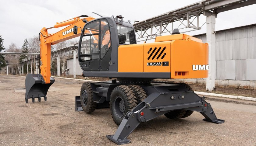 Колесный экскаватор e185w