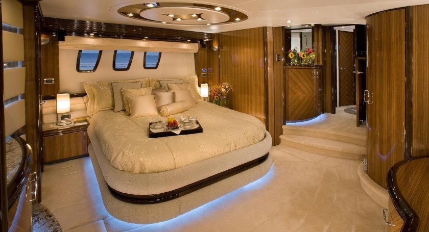 Marquis 720 tri Deck