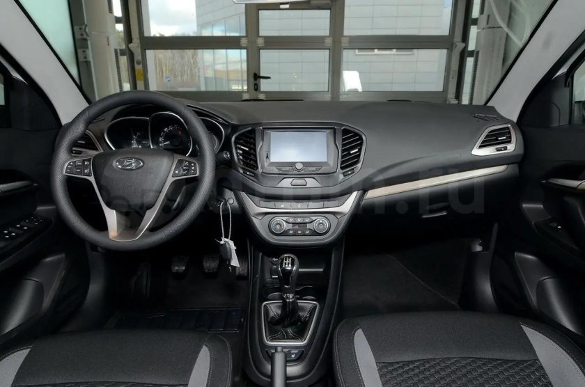 Лада Веста комфорт Люкс комплектация