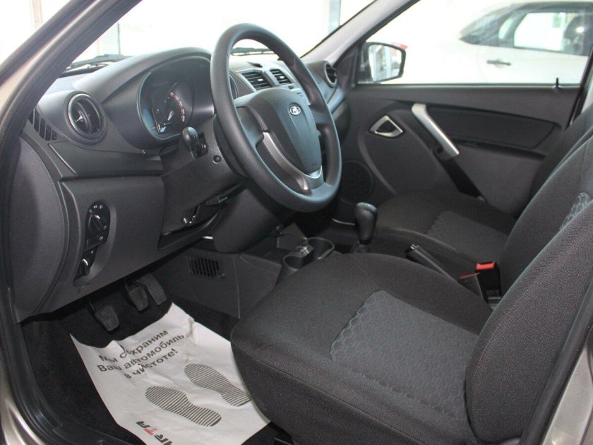 Аксессуары для авто Гранта лифтбек на ручку передач