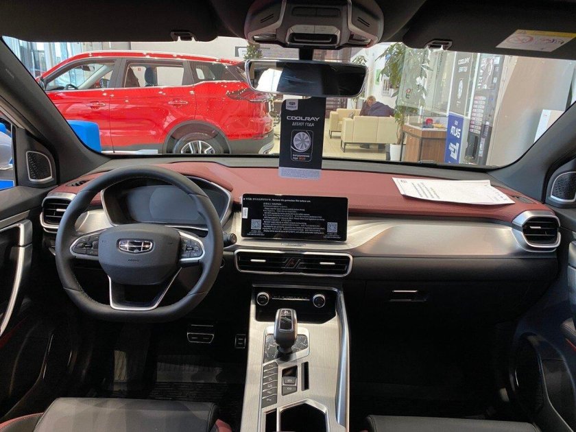 Geely Coolray 1.5 AMT, 2022