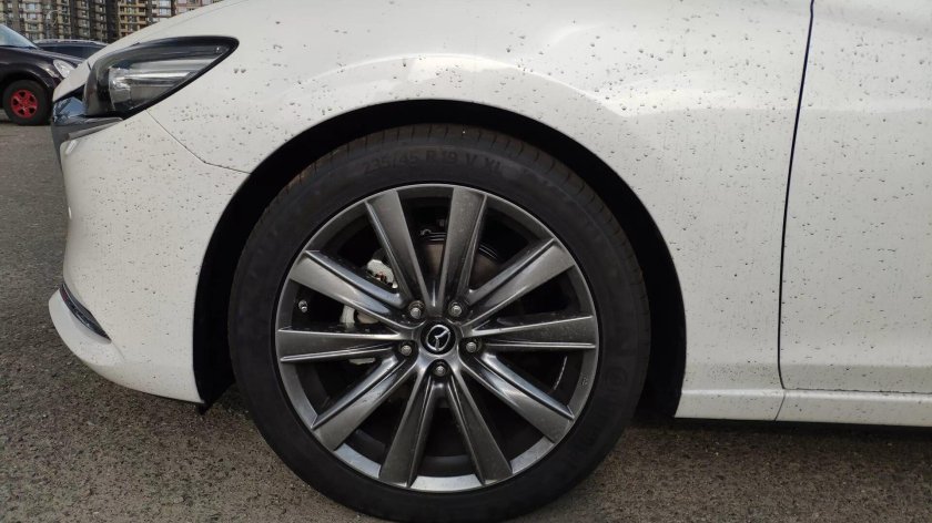 225/45 R19 Mazda 6
