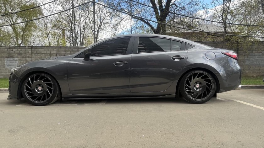 Mazda 6 на 20 колесах