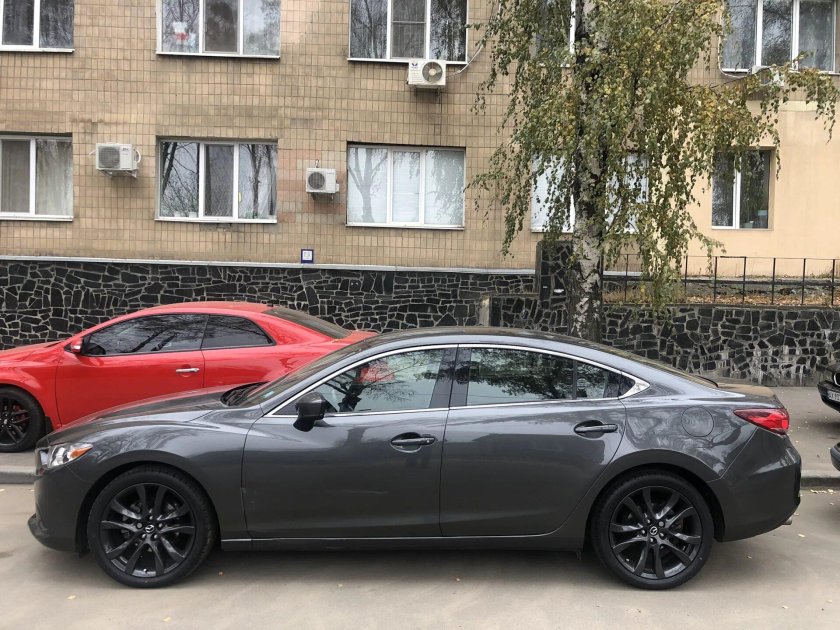 225/45 R19 Mazda 6