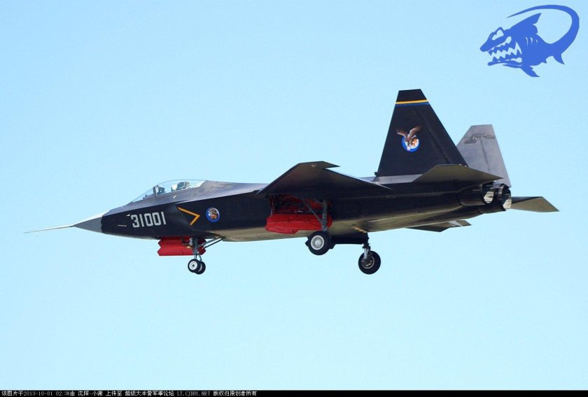 Китайский стелс-истребитель j-31
