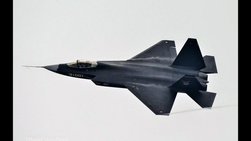 Китайский стелс-истребитель j-31
