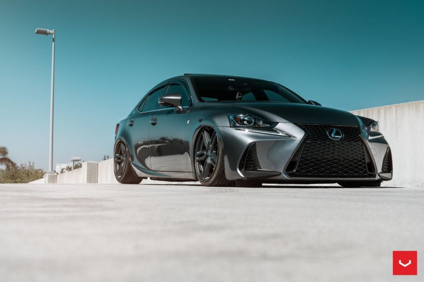 Lexus is 2018 Vossen