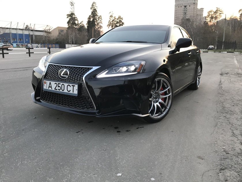 Lexus is 250 2