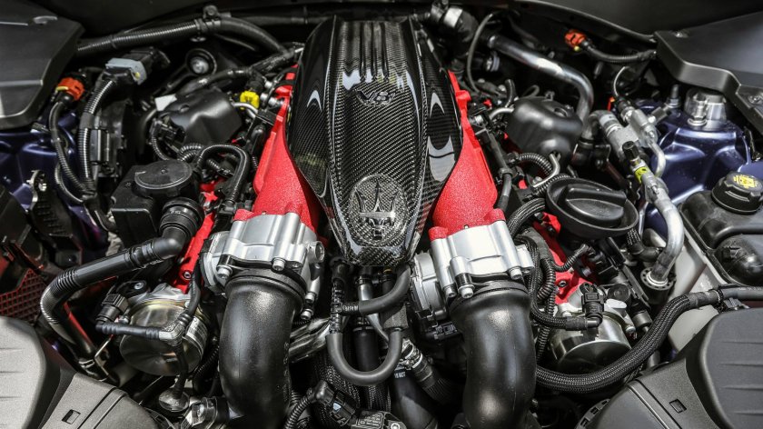 Двигатель Мазерати v8