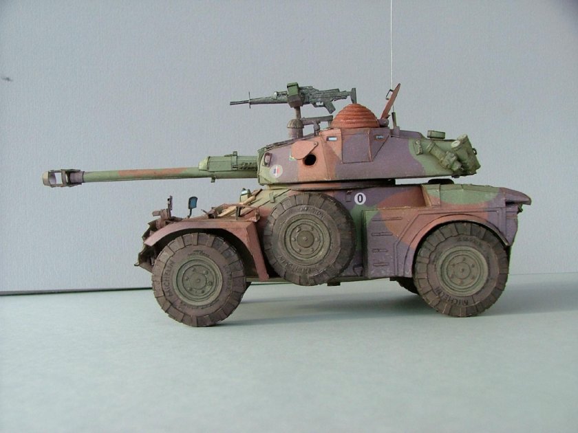 Panhard AML Lynx 6x6