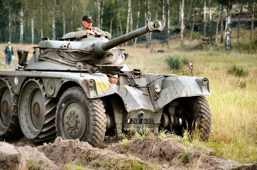 Panhard EBR 105