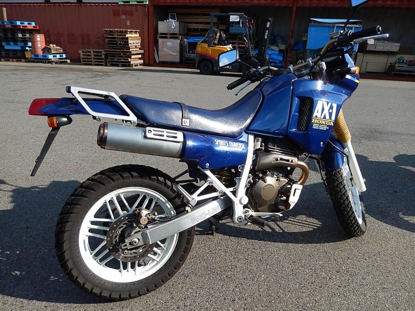Хонда ax1