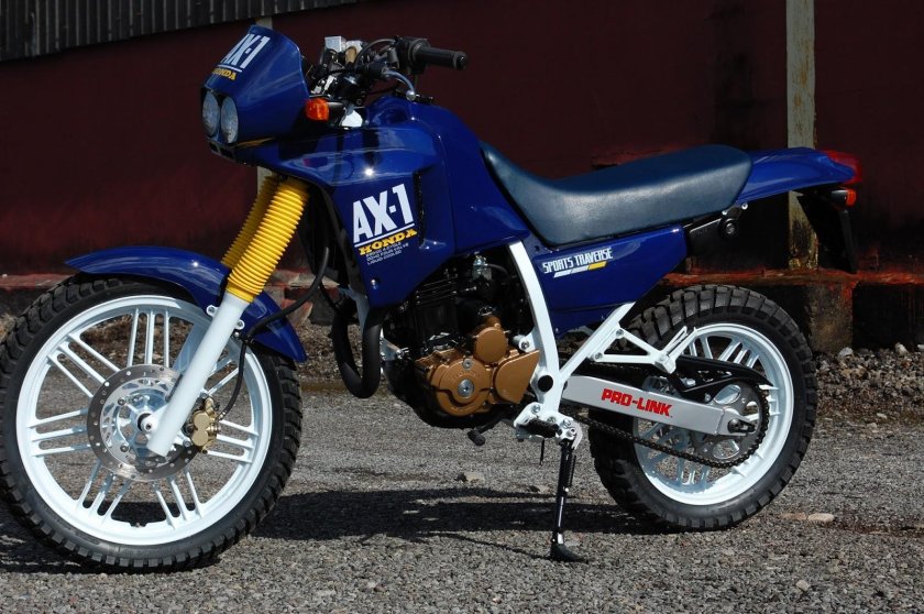 Honda nx650 Dominator