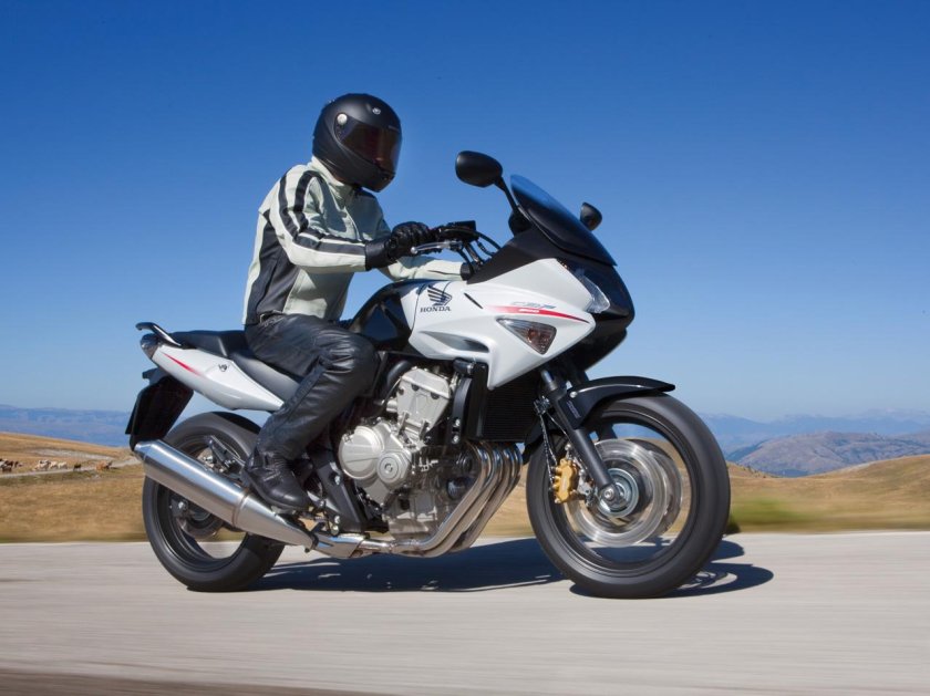 Мотоцикл Honda CBF 600