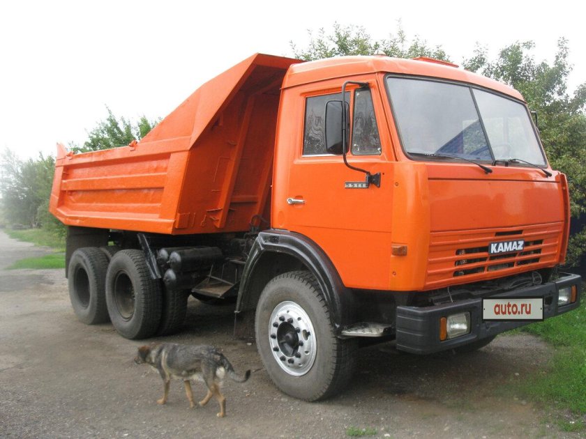 Грузовой самосвал КАМАЗ 5511