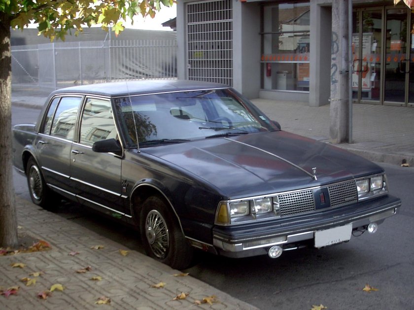 Oldsmobile Ninety-eight 1986