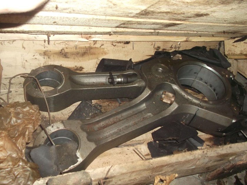 Прицепной шатун дизеля д49