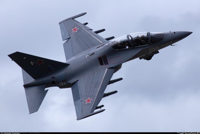 Як 468 самолет