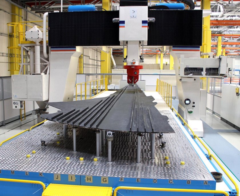 Черное крыло МС-21 АЭРОКОМПОЗИТ