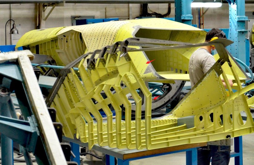 Су 57 на заводе