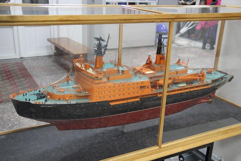 Ледокол Арктика модель
