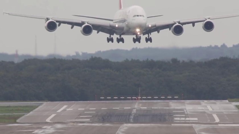 Airbus a380 крушение