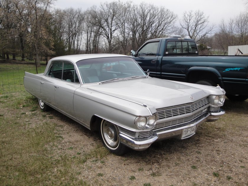 Cadillac 64