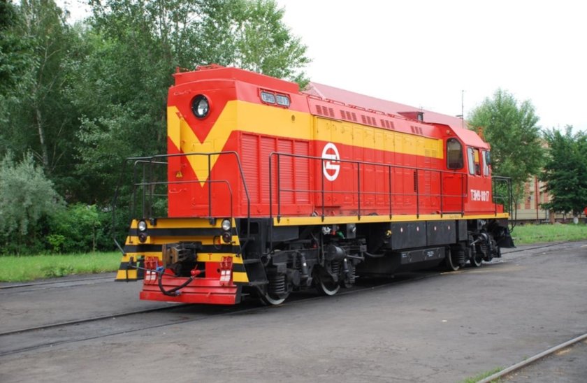 Маневровый Локомотив ТЭМ 9