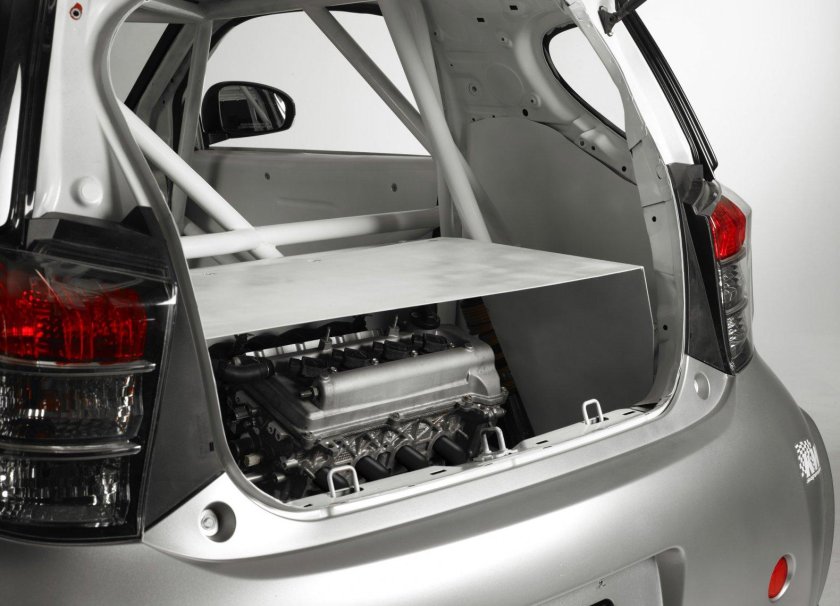 Toyota IQ багажник