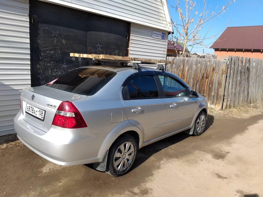 Багажник на крышу Равон р3