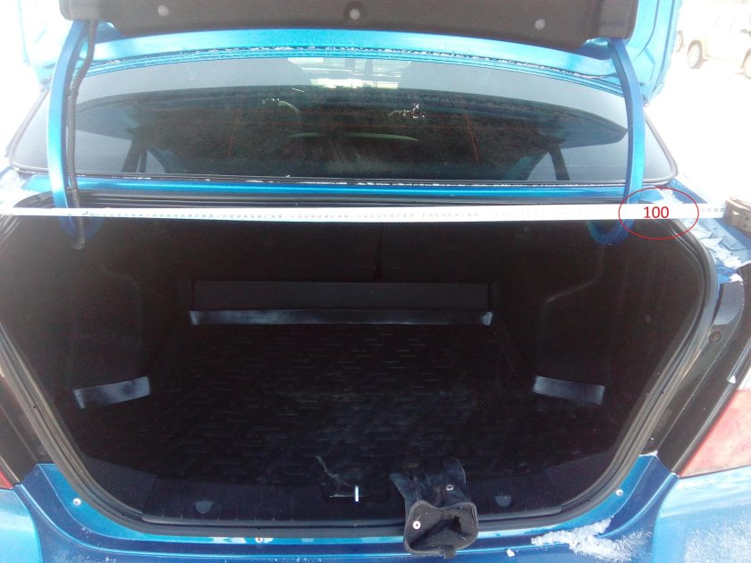 Daewoo Nexia отделка багажника