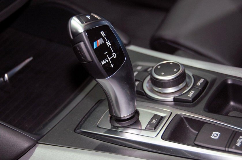 БМВ х6 КПП рычаг